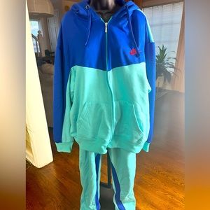 Brand New Nike Sweatsuit Men Style# 724402